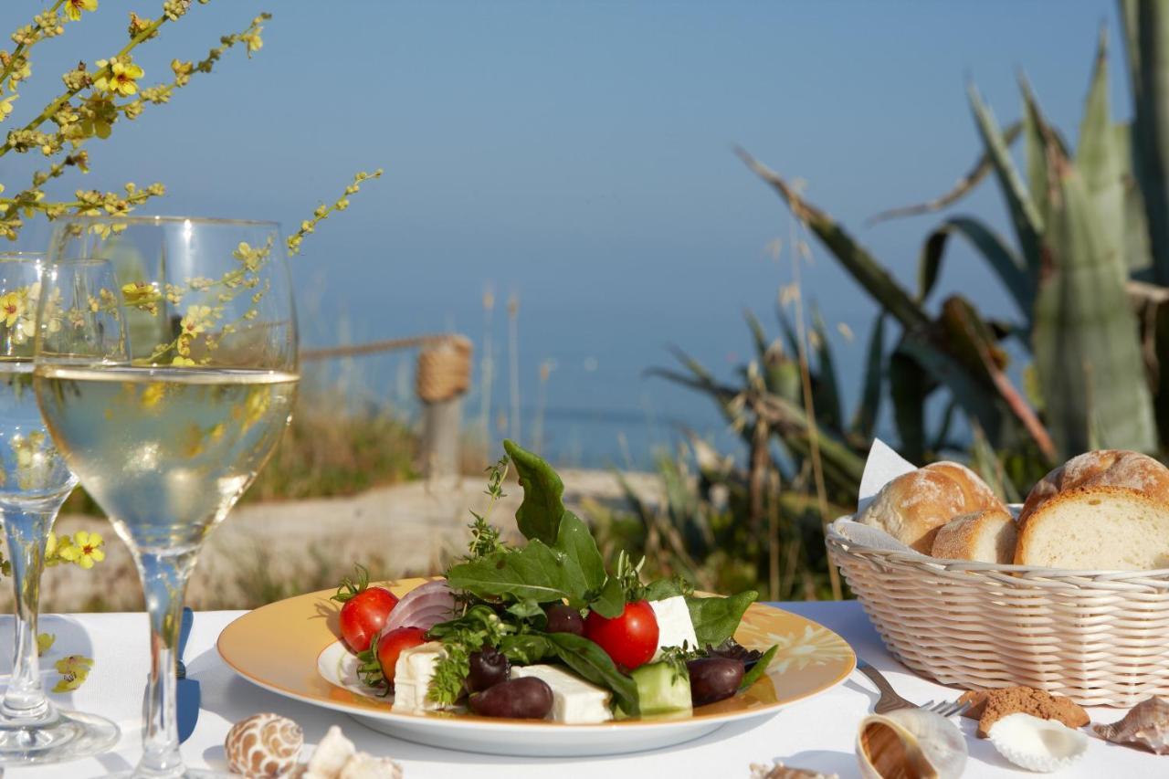 St.George'S Bay Country Club & Spa Αχαράβη Εξωτερικό φωτογραφία