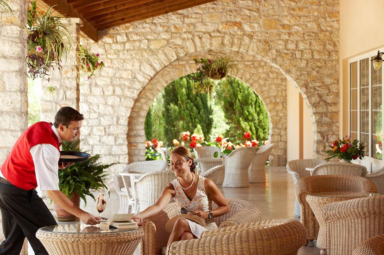 St.George'S Bay Country Club & Spa Αχαράβη Εξωτερικό φωτογραφία
